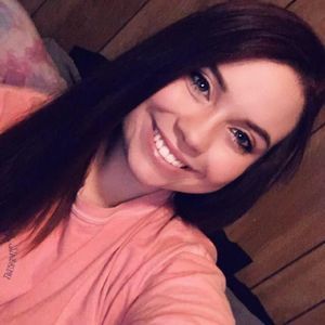 Meet your Posher, Kacie